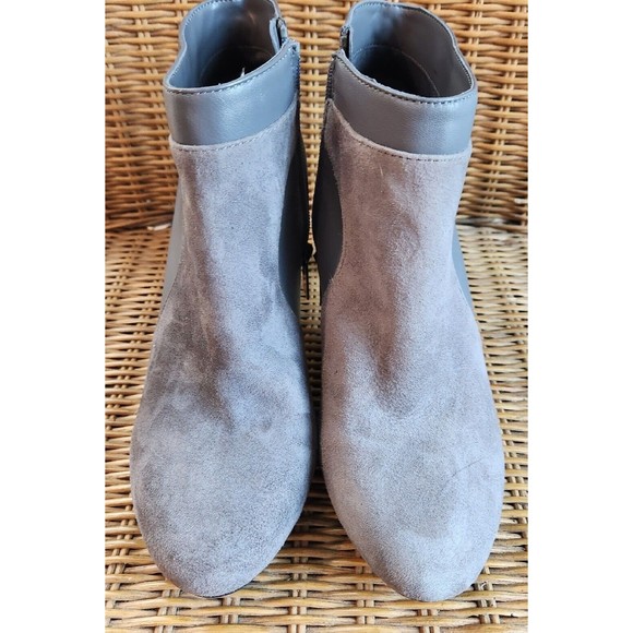 Bandolino Shoes - Bandolino Womens Gray Suede Ankle Booties Zippered Shoes 8 Medium BDLEPPO B-002